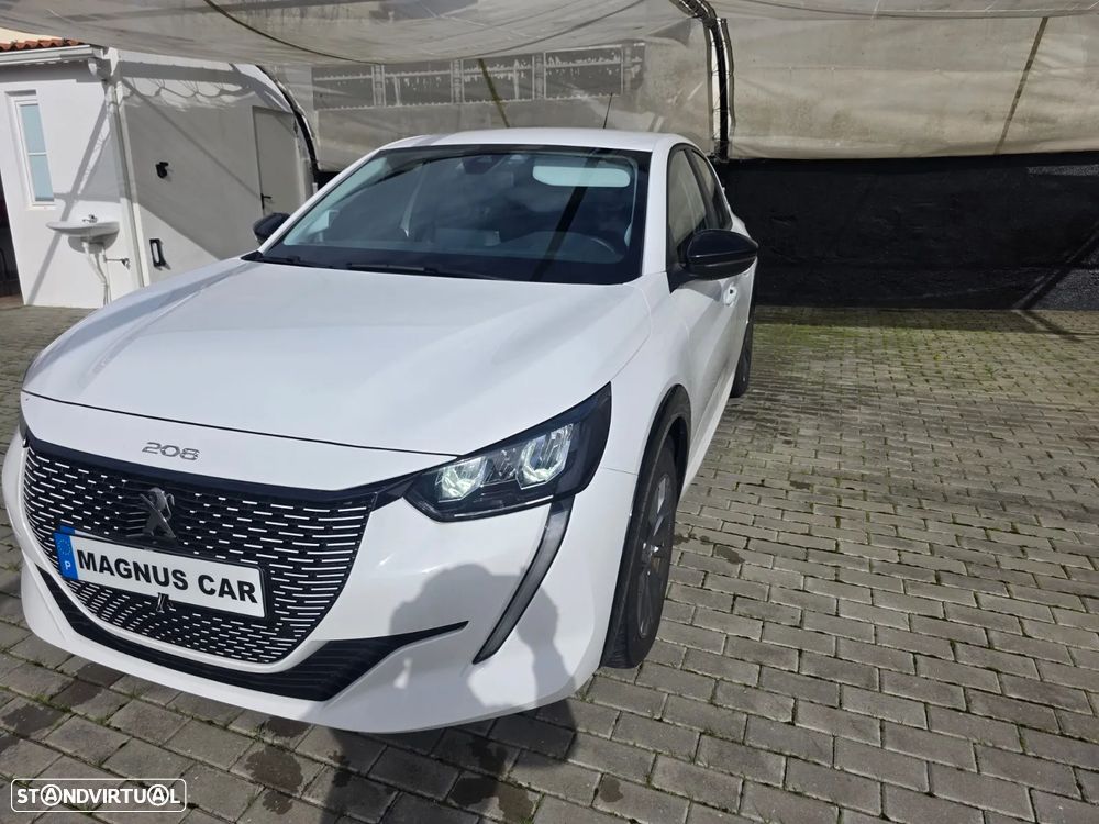 Peugeot e-208 Allure - 1