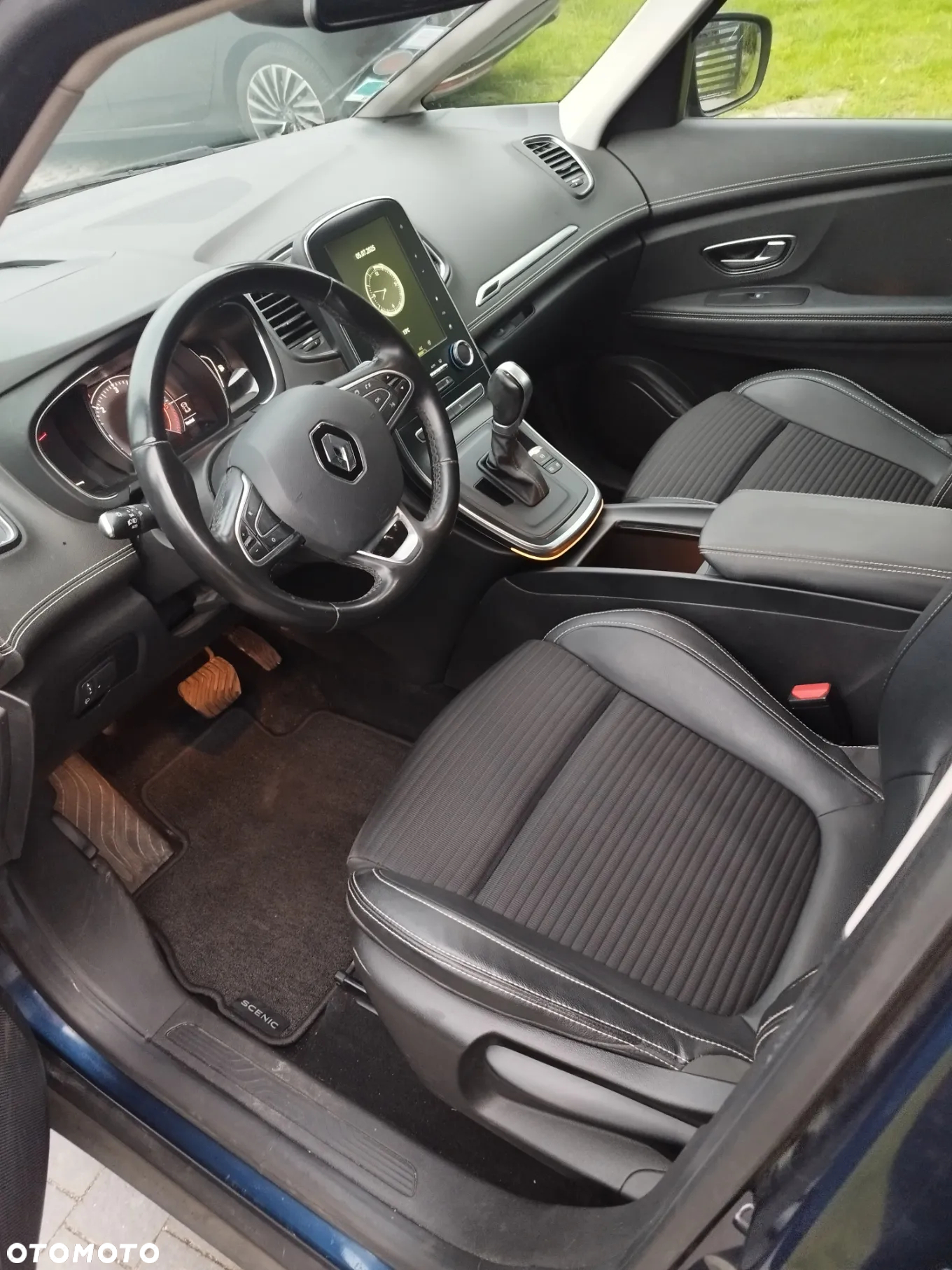 Renault Grand Scenic BLUE dCi 150 EDC BUSINESS EDITION - 13