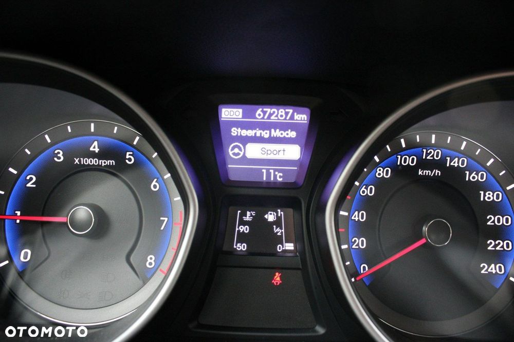 Hyundai i30 - 25