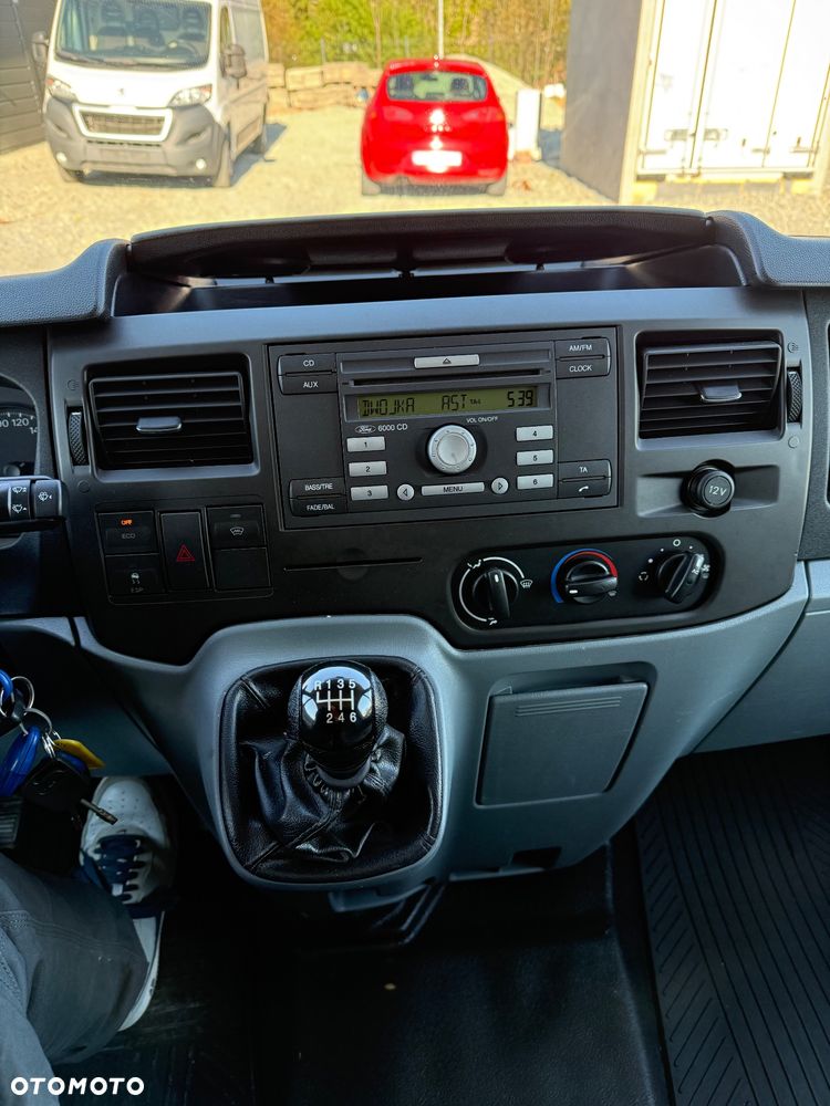 Ford Transit - 14