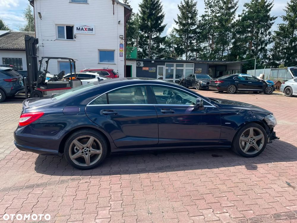 Mercedes-Benz CLS - 4