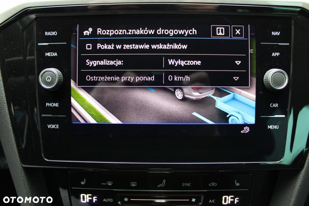 Volkswagen Passat - 23