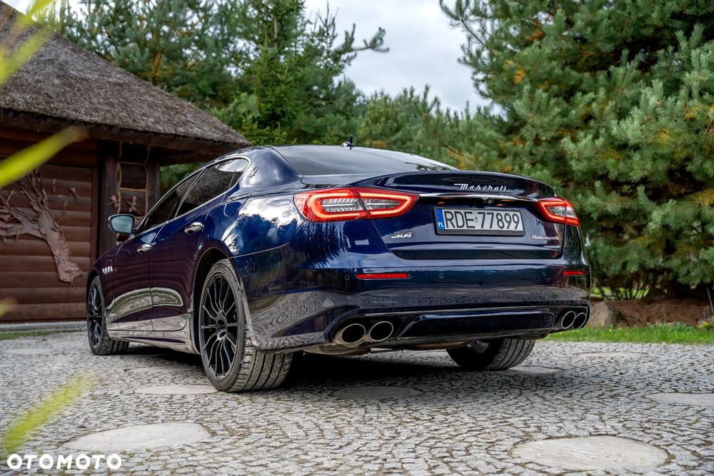 Maserati Quattroporte Q4 GranLusso S - 12