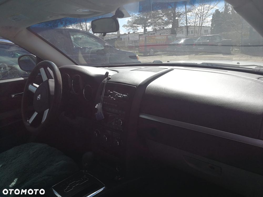 Dodge Magnum - 4