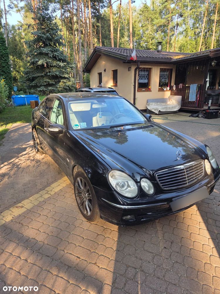 Mercedes-Benz Klasa E 500 4-Matic Avantgarde - 3