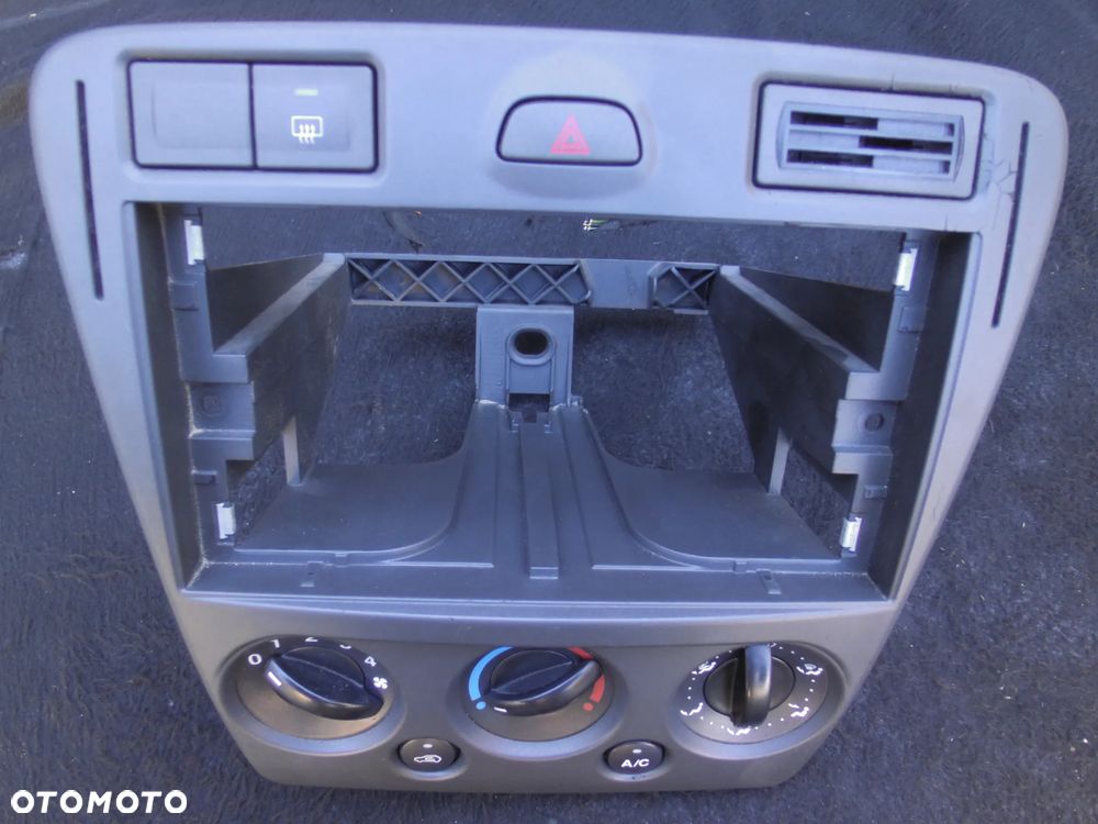 RAMKA OSŁONA RADIA KONSOLA FORD FUSION LIFT EUROPA - 1