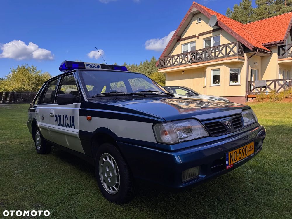 Polonez Caro - 10