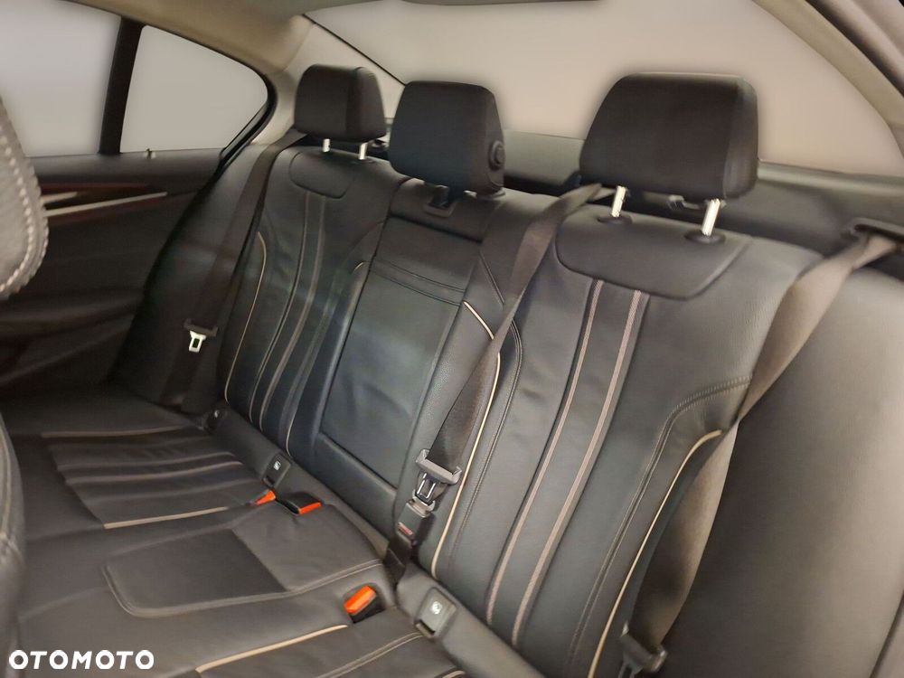 BMW Seria 5 520d Luxury Line - 18