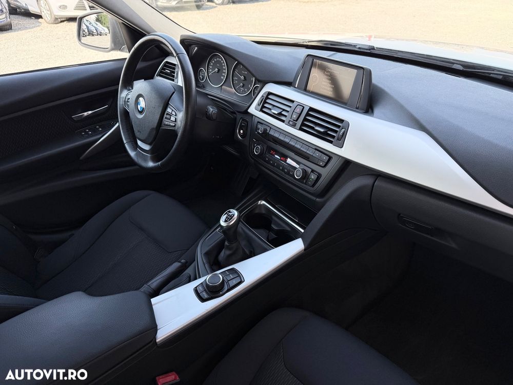 BMW Seria 3 318d Modern Line - 26