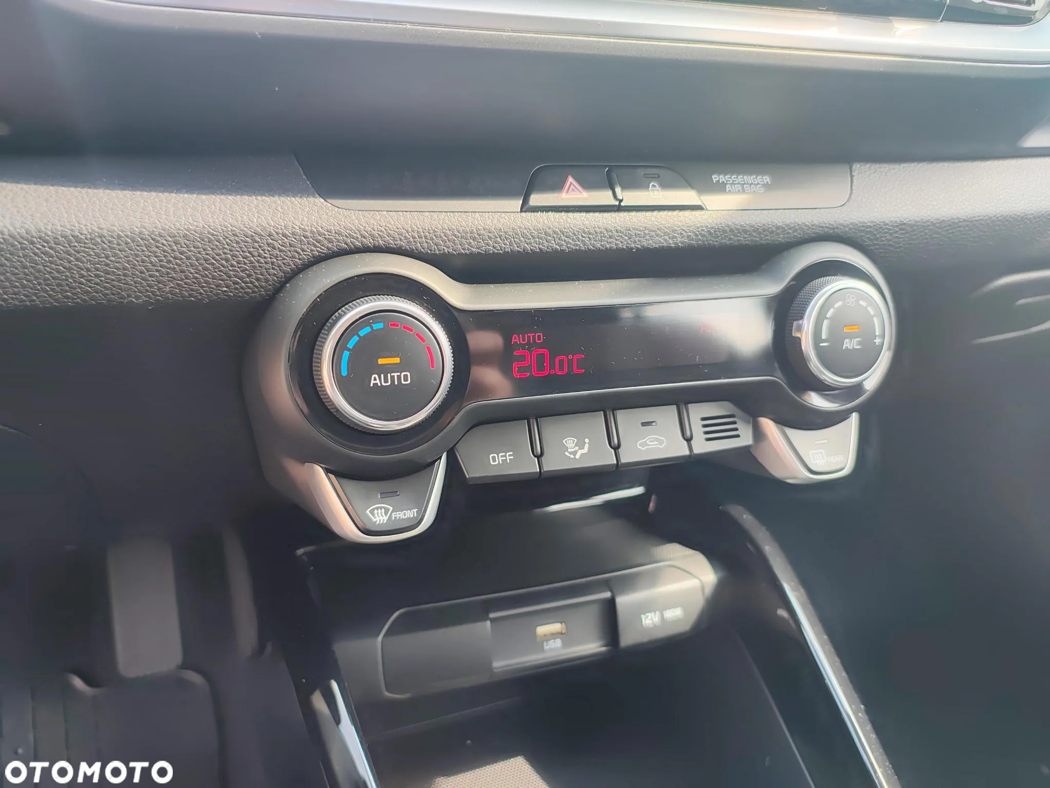 Kia Stonic 1.2 L - 17