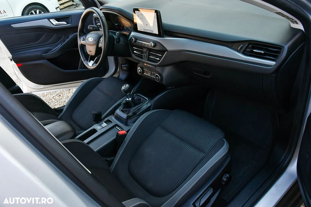 Ford Focus 1.5 EcoBlue Start-Stopp-System COOL&CONNECT - 23