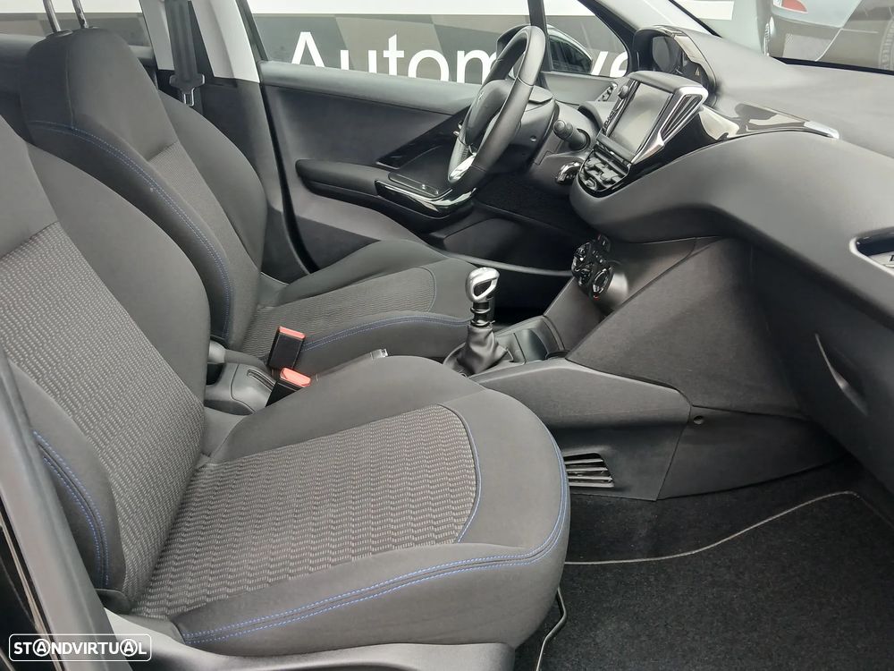 Peugeot 208 1.5 BlueHDi Signature - 17