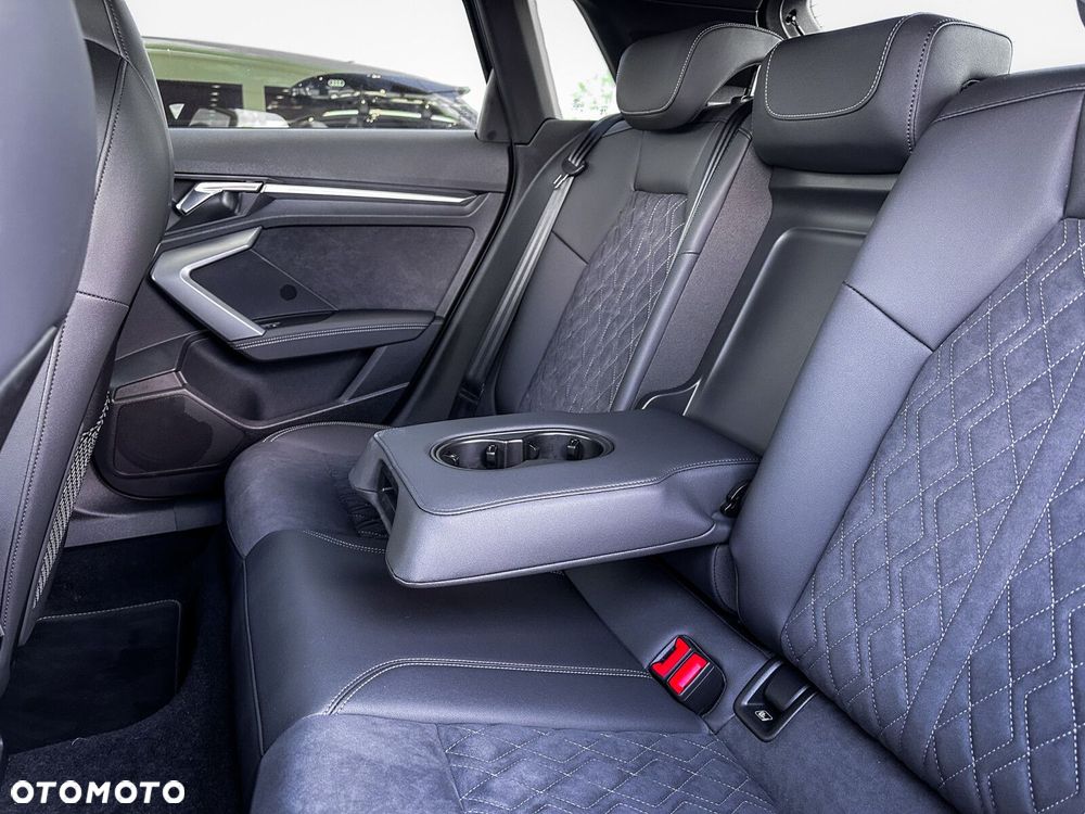 Audi S3 Sportback - 38