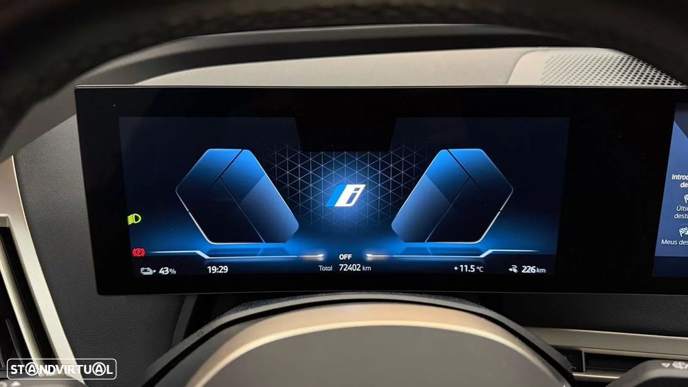 BMW iX xDrive 50 Pack Desportivo - 28