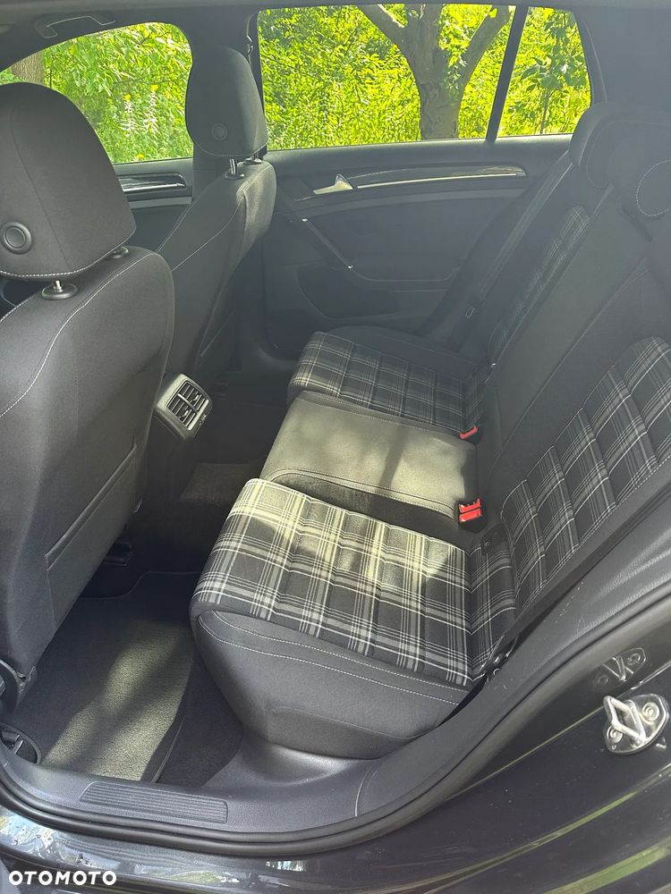Volkswagen Golf 2.0 TDI BMT GTD DSG - 9