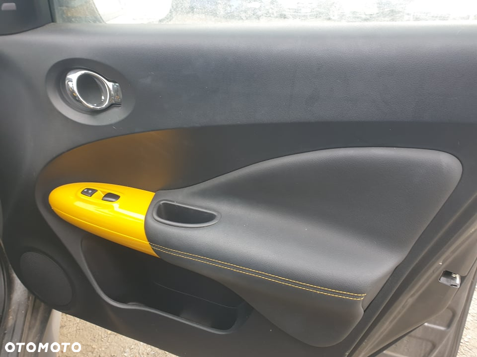Nissan Juke 1.6 T Tekna - 12