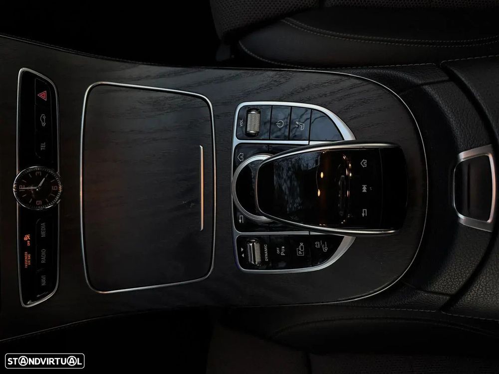 Mercedes-Benz E 300 de AMG Line - 31