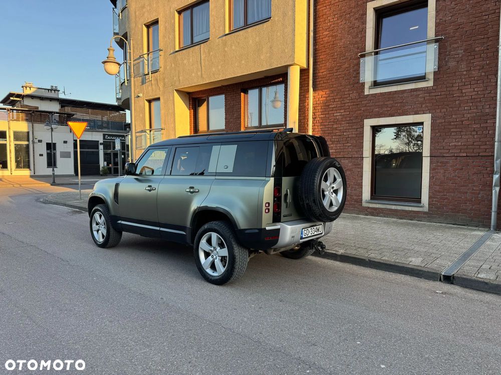 Land Rover Defender - 3