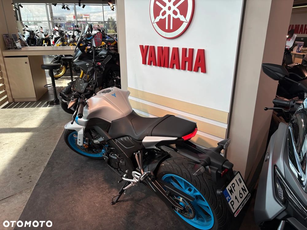 Yamaha MT - 2