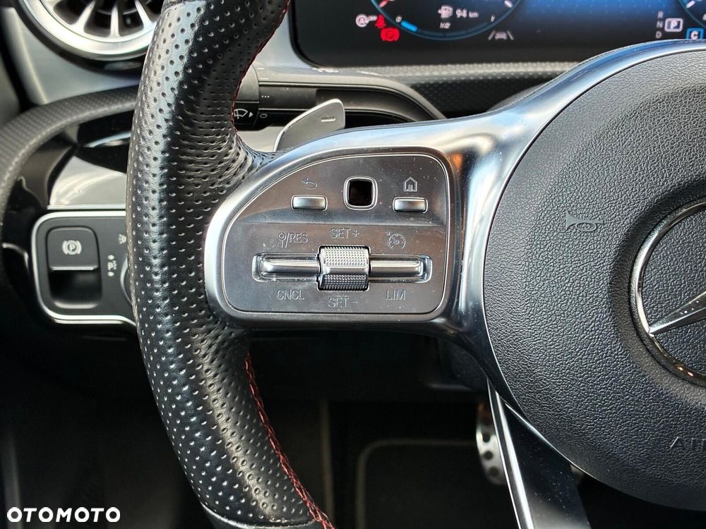 Mercedes-Benz CLA - 11