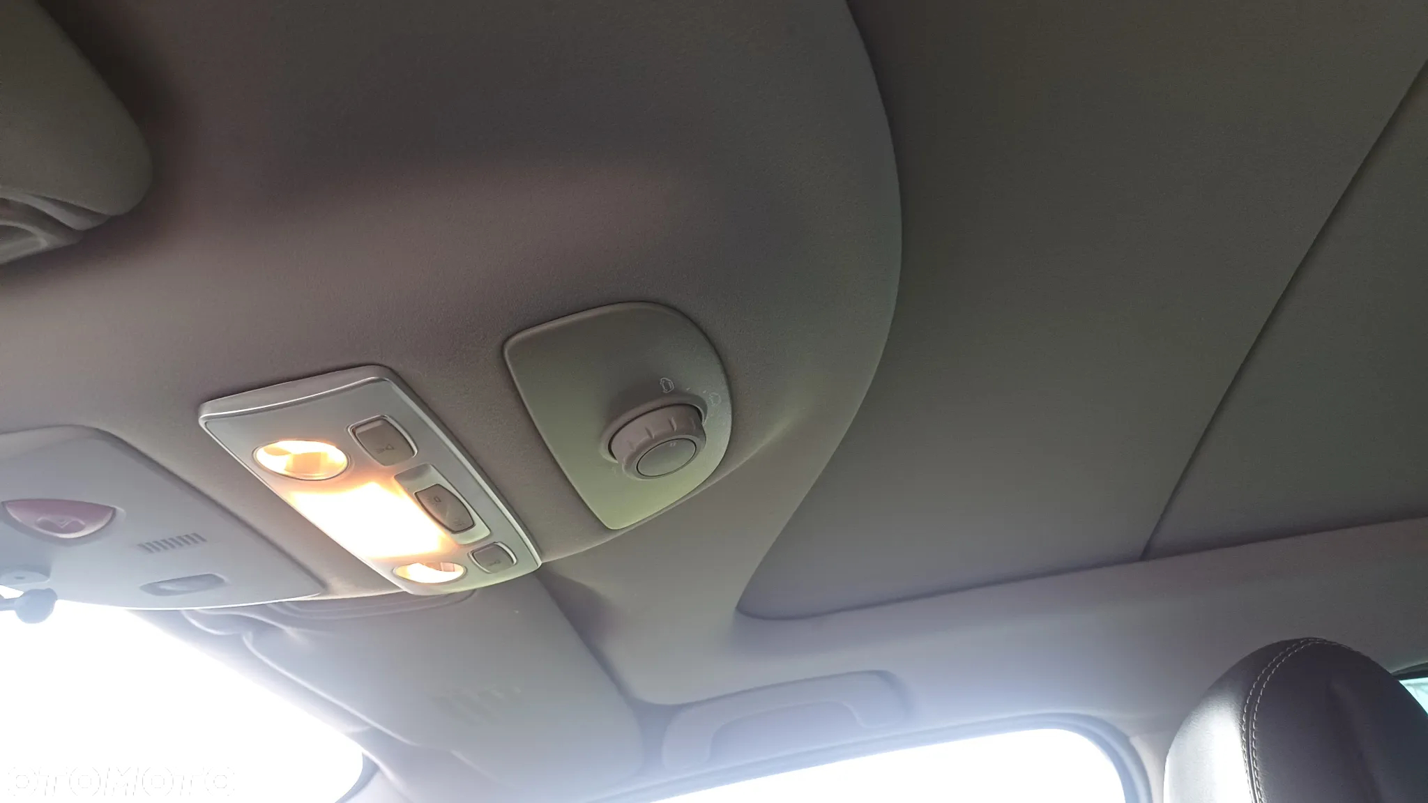 Renault Grand Espace 2.0 dCi FAP Celsium - 16