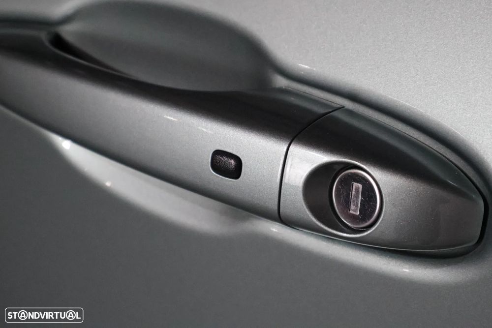 Jeep Compass 1.5 TG e-Hybrid Upland DCT - 12