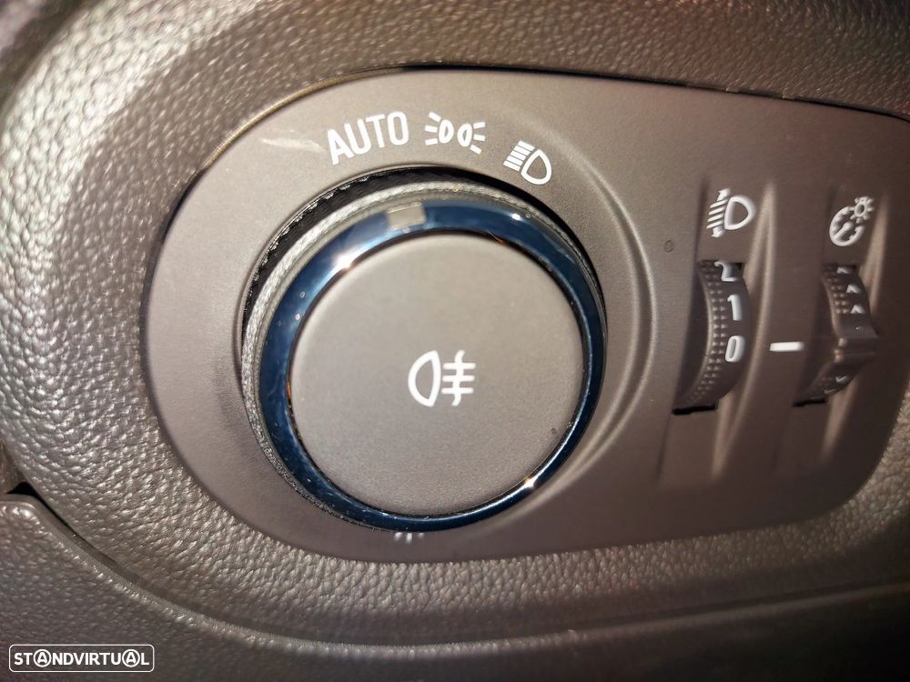 Opel Grandland 1.6 T PHEV Elegance - 32