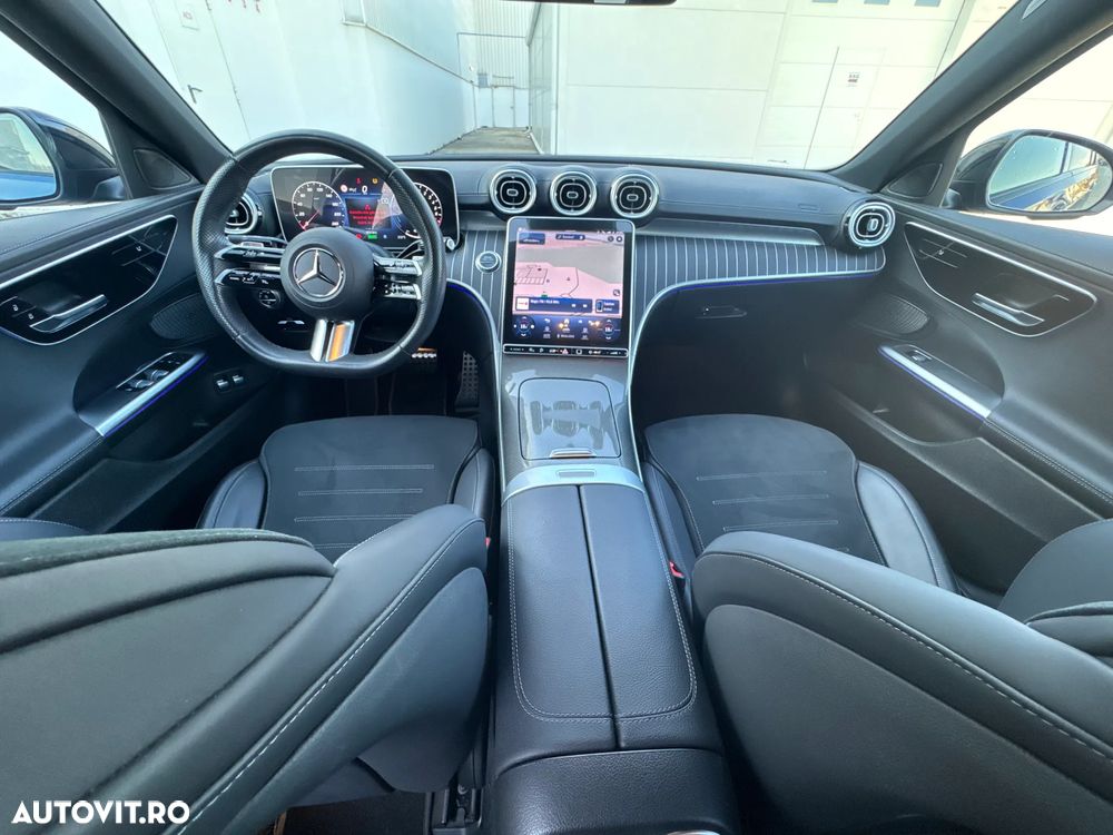 Mercedes-Benz C - 12