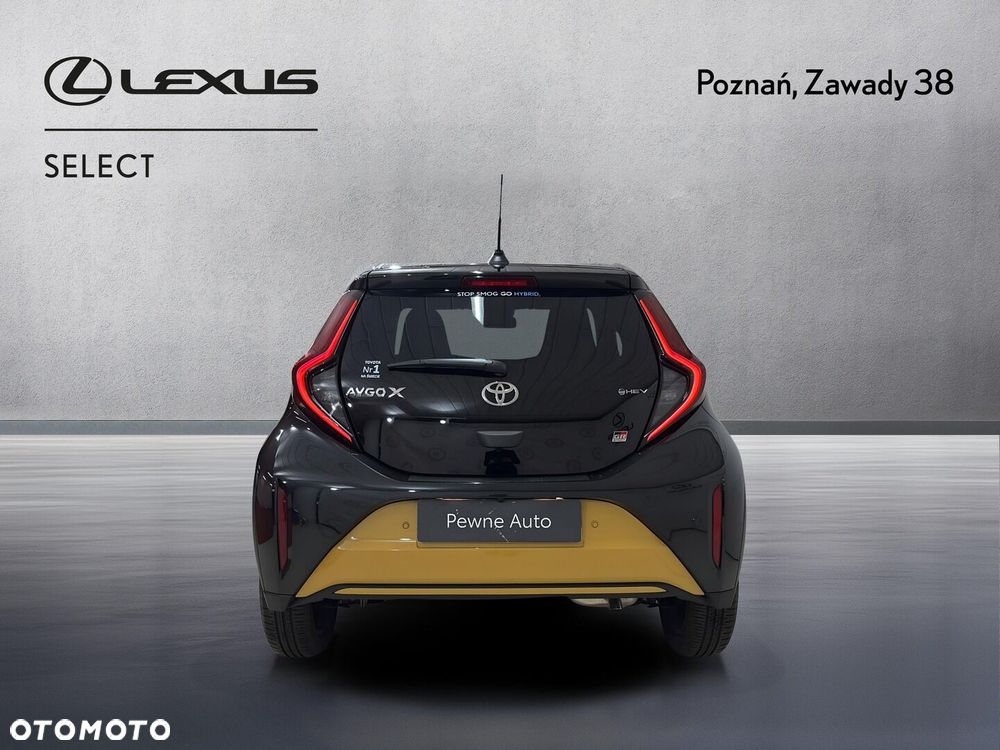 Toyota Aygo X Hybrid 1.5 Style e-CVT - 8