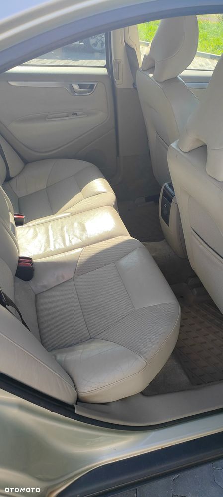 Volvo S60 2.5 T Momentum - 7