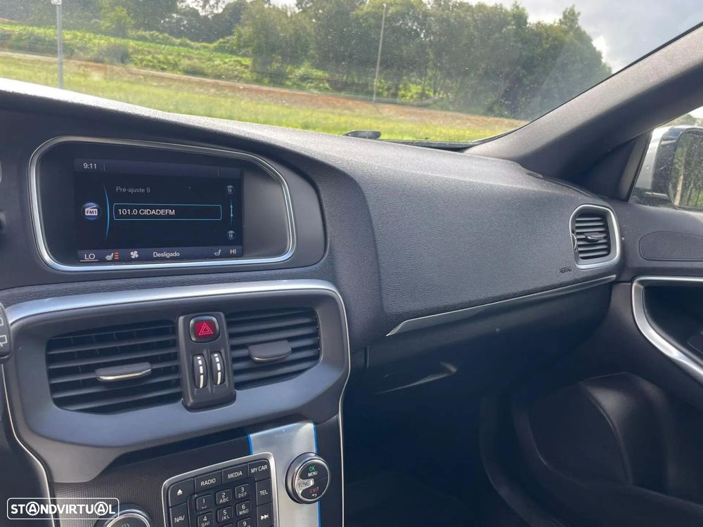 Volvo V40 1.6 D2 R-Design - 7