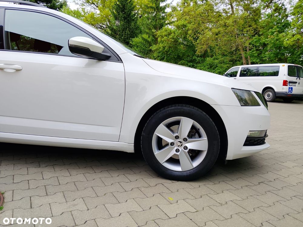 Skoda Octavia 1.4 TSI Ambition DSG - 13