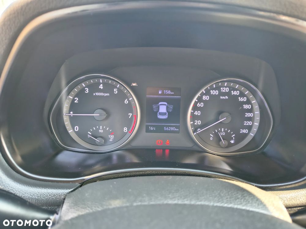 Hyundai i30 1.5 DPI Classic + - 19
