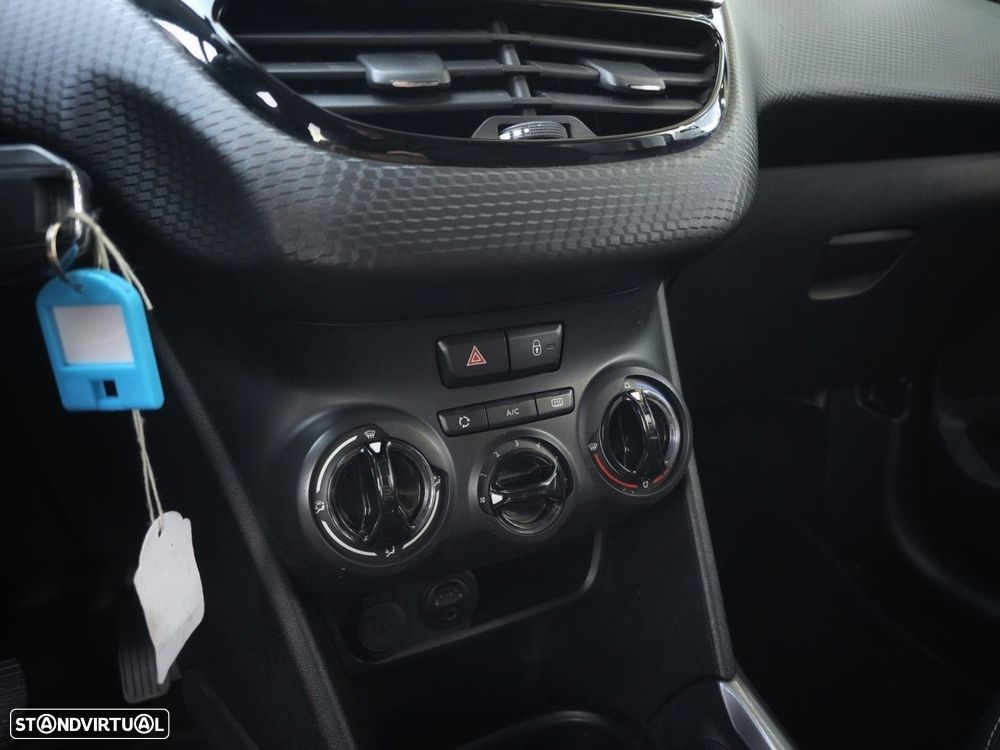 Peugeot 2008 1.2 PureTech Style - 15