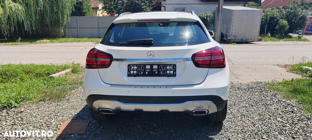 Mercedes-Benz GLA 250 4MATIC Aut. - 8