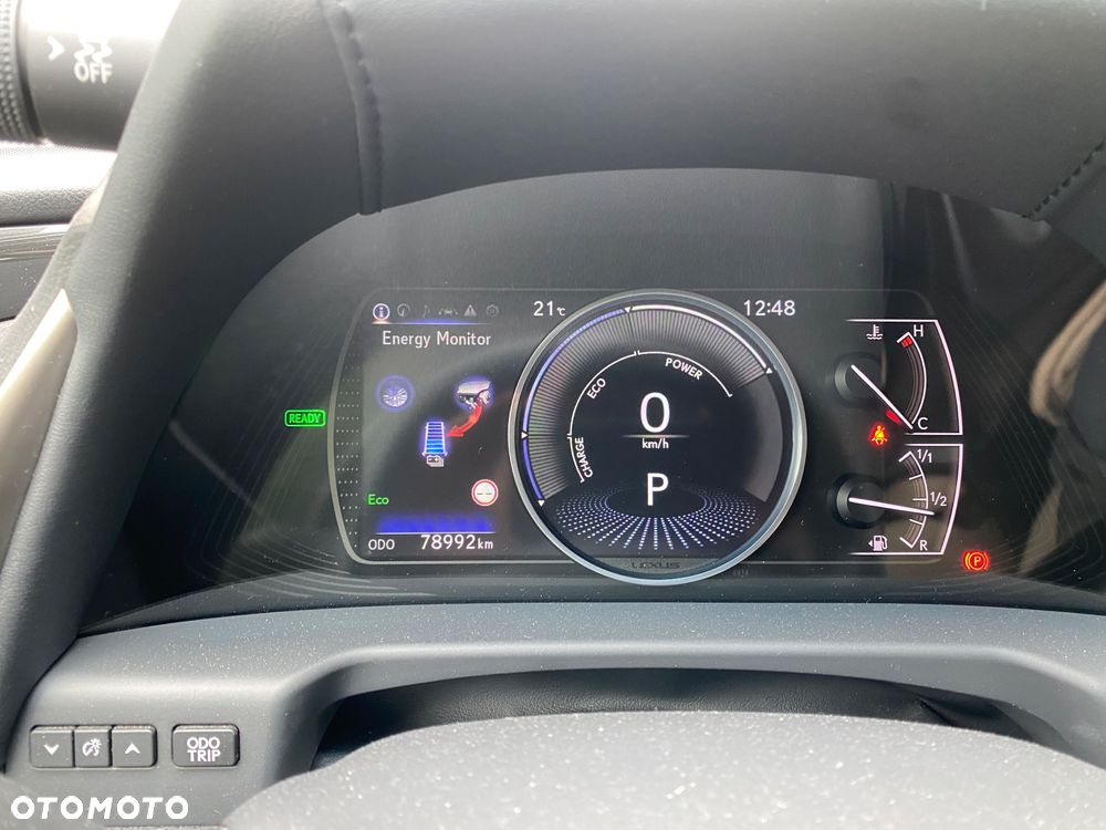 Lexus ES 300h Business Edition - 10