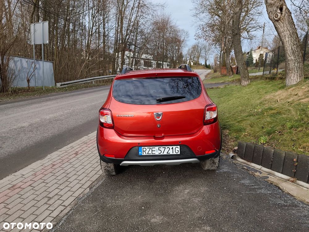 Dacia Sandero - 8