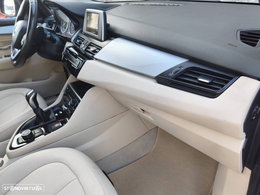 BMW 216 Gran Tourer d 7L Line Luxury - 21