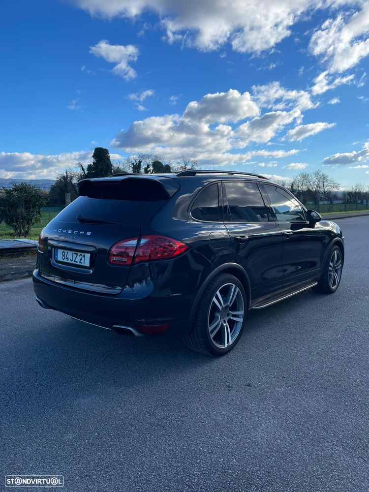 Porsche Cayenne S - 5