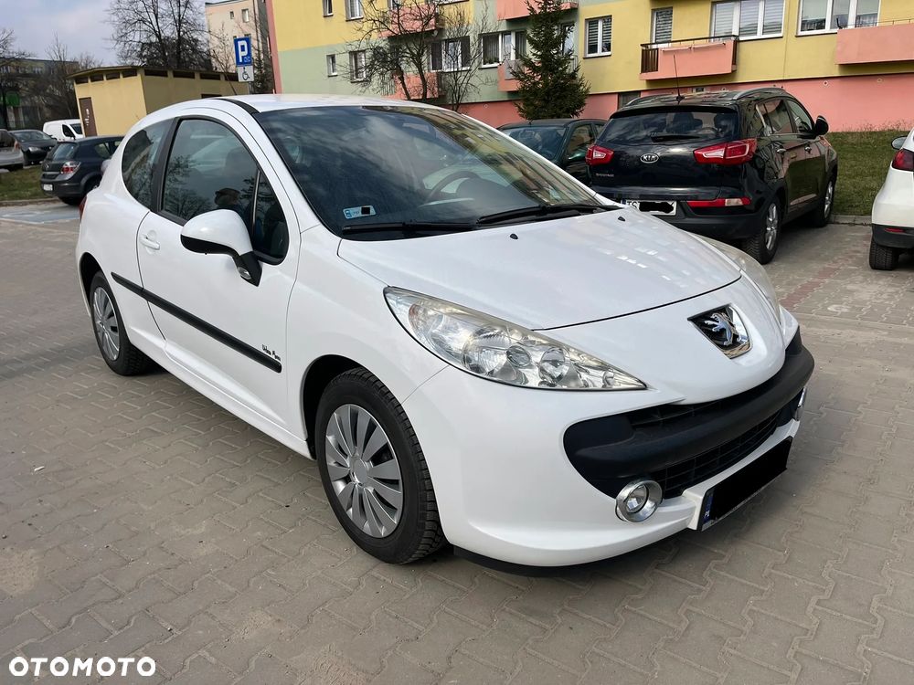 Peugeot 207 - 6