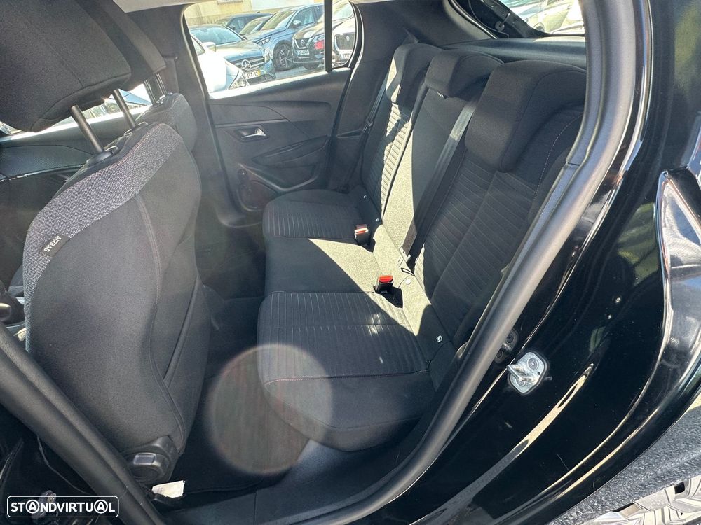 Peugeot 208 1.2 PureTech Active Pack - 9