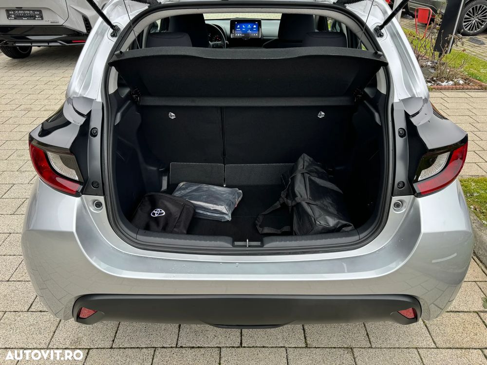 Toyota Yaris - 28