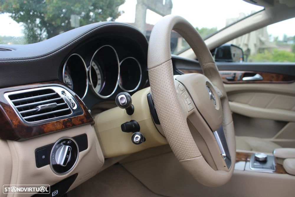 Mercedes-Benz CLS 250 CDI DPF BlueEFFICIENCY 7G-T - 13
