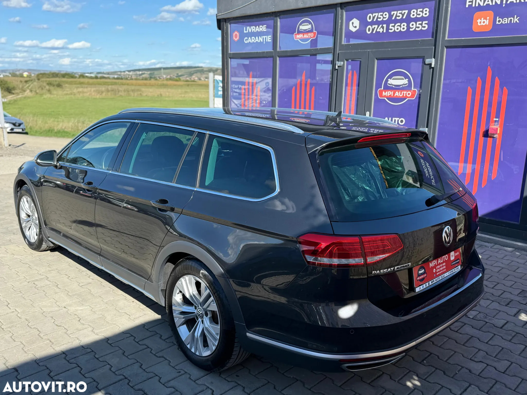 Volkswagen Passat Alltrack 2.0 TDI DSG 4Motion - 8