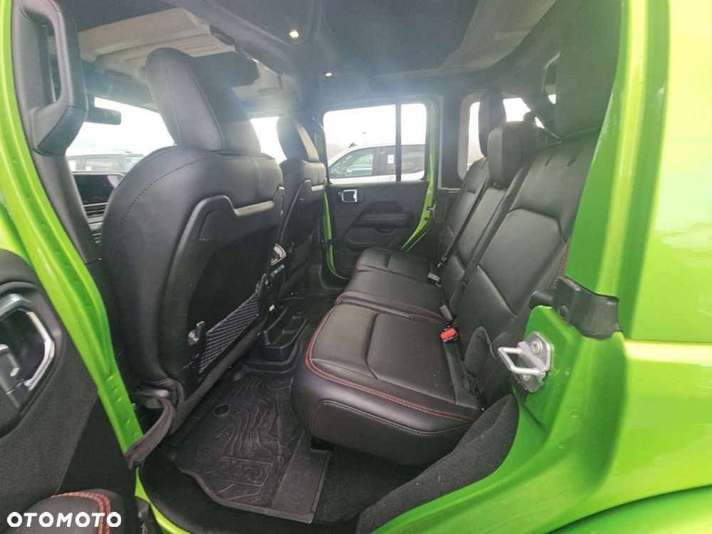 Jeep Wrangler - 18