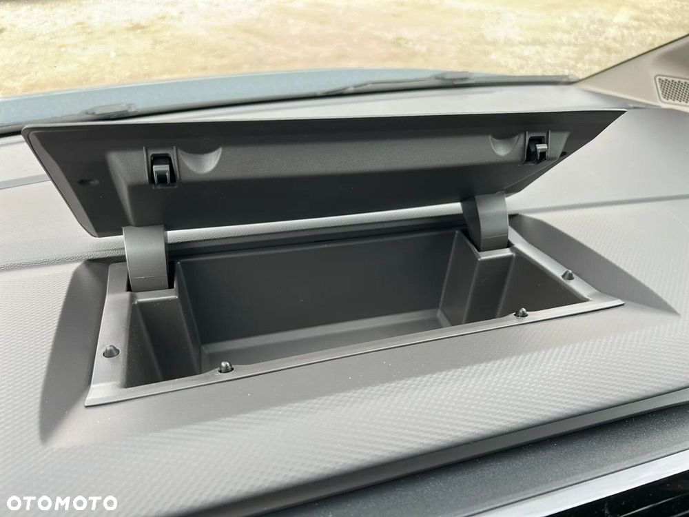 Volkswagen California - 33
