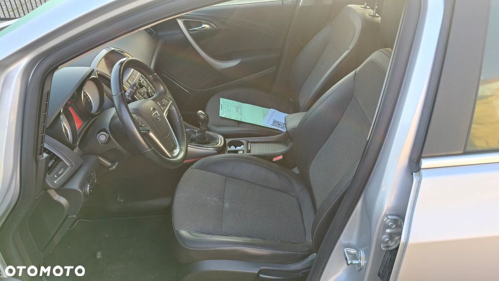 Opel Astra 1.4 Turbo Cosmo - 10