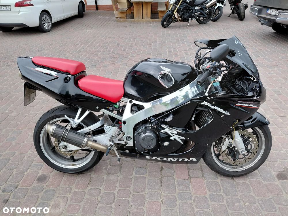 Honda CBR - 6