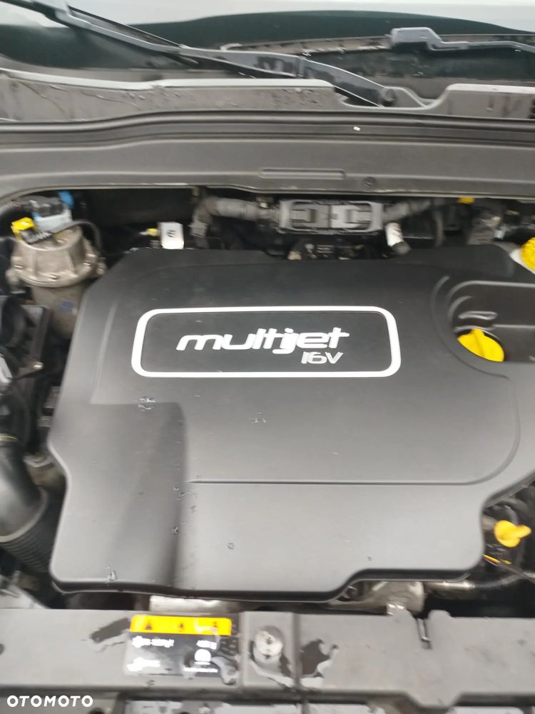 Jeep Renegade 1.6 E-torQ Longitude Adventure Edition - 23