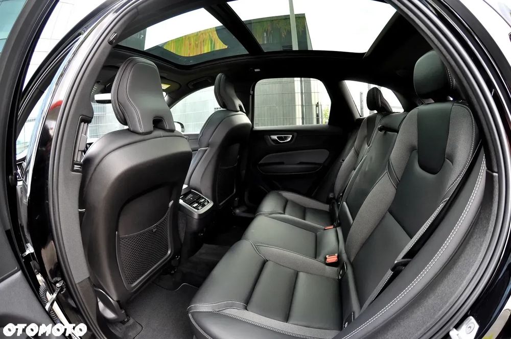 Volvo XC 60 B4 B Geartronic RDesign - 30